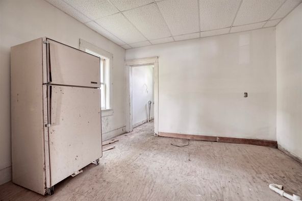 131 N 8th St, Decatur, IN 46733